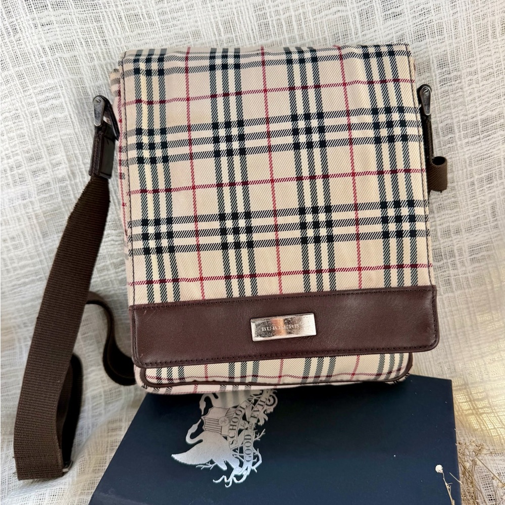Vintage Burberry Nova Check Messenger Bag Crossbody Unisex